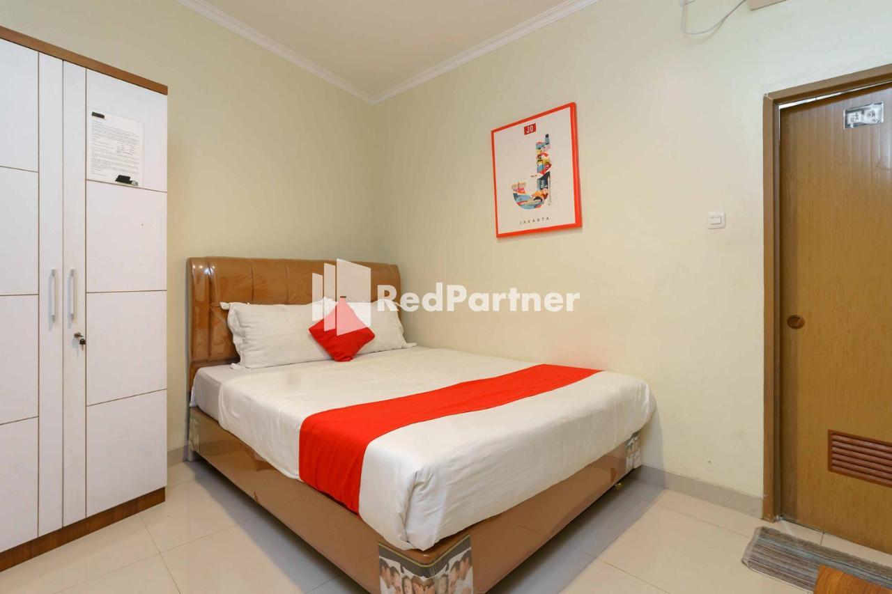 Jo Residence Syariah Redpartner Jakarta Extérieur photo